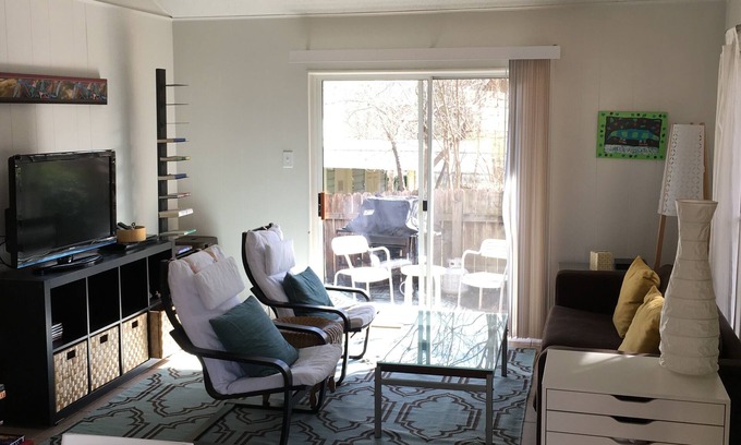 South Lamar House | Discover 78704: Heart of South Austin with Pool & View
