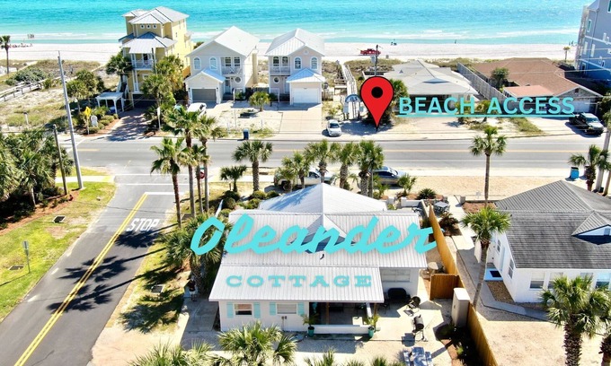 Laguna Beach Estates House | Beachside Bliss: Guest Rated 9.8 with Pool & Breakfast!