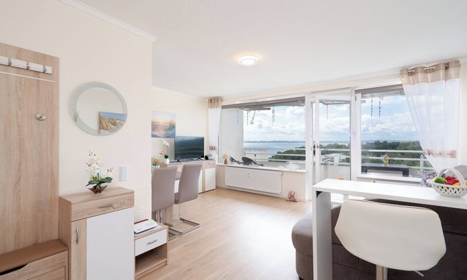 Sierksdorf Apartment | Explore Lillis Oase: Oceanfront Retreat with Pool & Views