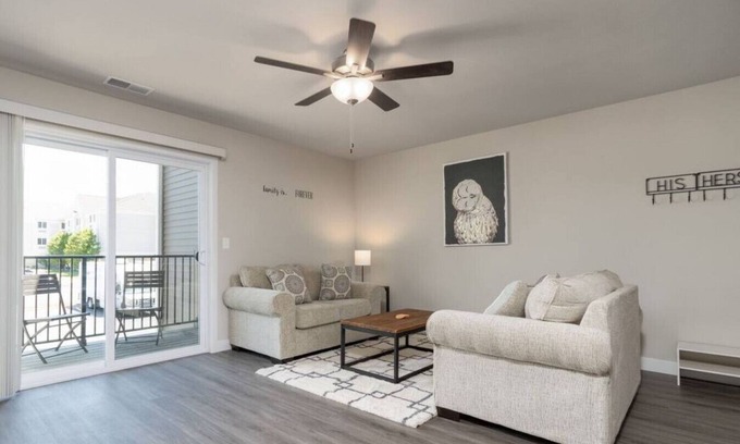 Orange Prairie Apartment | Family-Friendly Retreat Near Grand Prairie Mall & Louisville Slugger