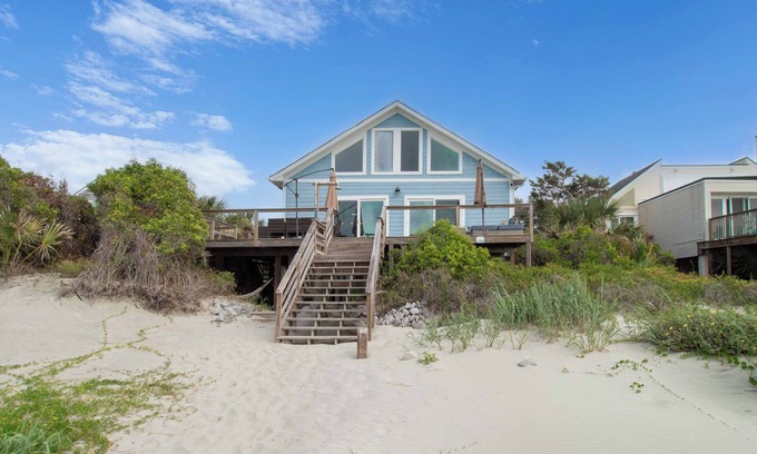 Folly Beach House | Oceanfront Nest: Pet-Friendly Retreat with Ocean Views