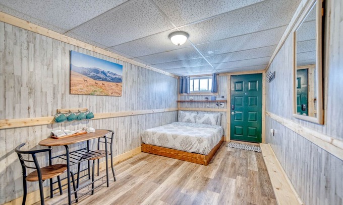 Leadville Apartment | Cozy Dog-Friendly Private Room in Downtown Leadville