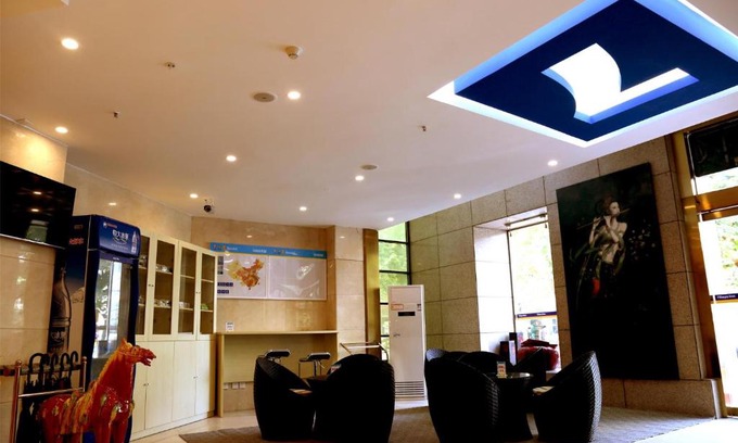 Yanta Qu Hotel | Explore 7Days Inn Xi'an Near Metro Station with Accessibility