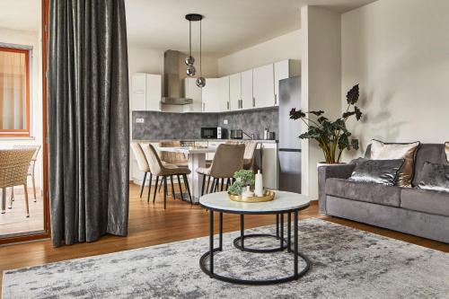 Erzsebetvaros Apartment | Discover 7Seasons Apartments Budapest: Family-Friendly Comfort