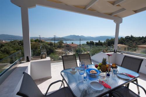 Lygia House | Oceanfront Bliss at 7th Heaven - Guest Rated 9/10