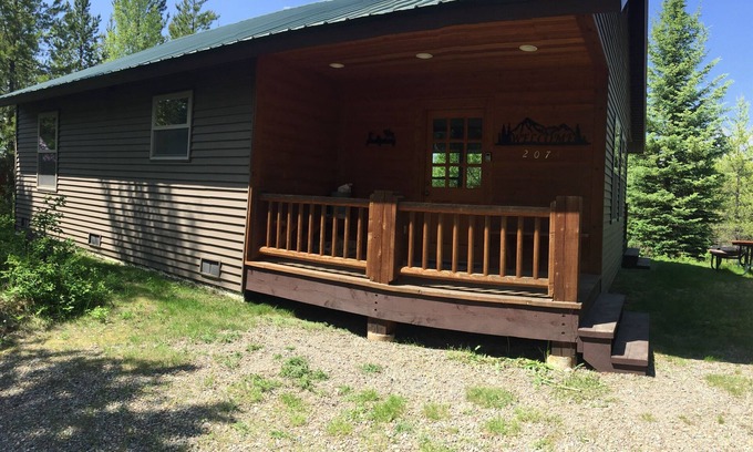 Coram Cabin | Discover Montana Mountain Glory: 7th Night Free & Views!