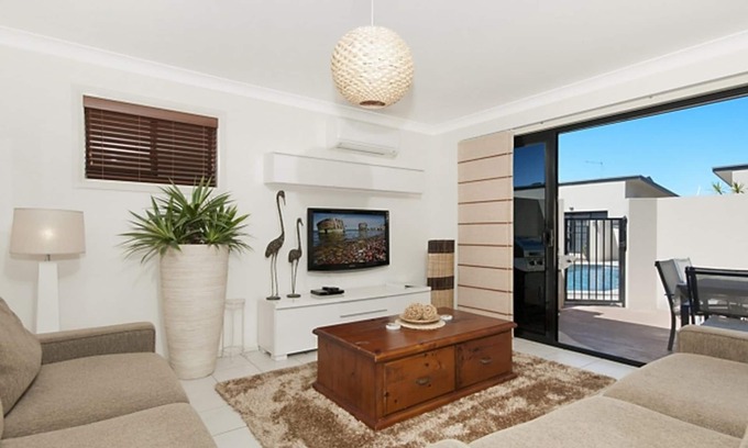 Evans Head House | Family-Friendly Three Bedroom Townhouse with Private Pool
