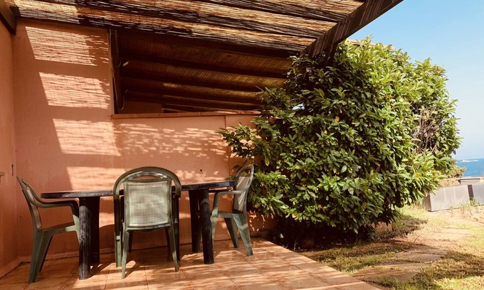 Bonifacio Villa | Oceanfront 8 Arbousiers Villa: Family-Friendly Retreat