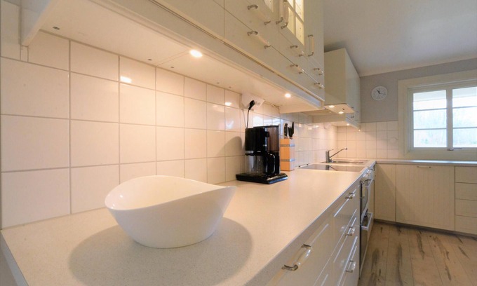 Urshult House | Spacious 8-Bedroom Retreat in Beautiful Urshult
