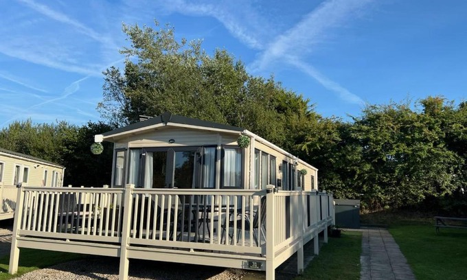 Blackpool Other | Family-Friendly 8 Berth Static Caravan at Haven Marton Mere