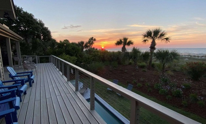 Palmetto Dunes House | Oceanfront 8 Dinghy in Palmetto Dunes with Beach Gear Credit