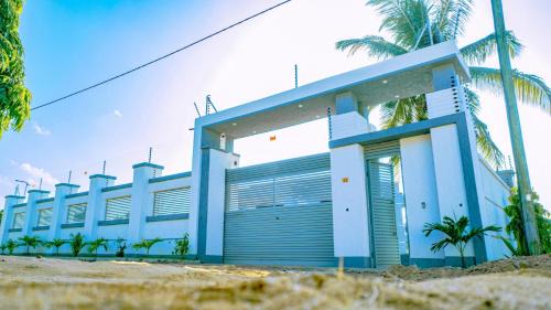 Dar es Salaam Villa | 8 Guests - 4 Bedrooms - Dar Es Salaam City