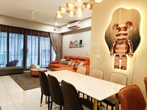 Federal Territory of Kuala Lumpur Apartment | Premier 4-Bedroom Retreat with Pool in Kuala Lumpur