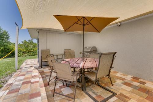 Eisenhower House | 8 Mi to Manatee Park Cozy Getaway in Lehigh Acres