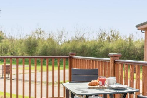 Mullacott House | Ocean View Retreat: Pet & Child Friendly Getaway