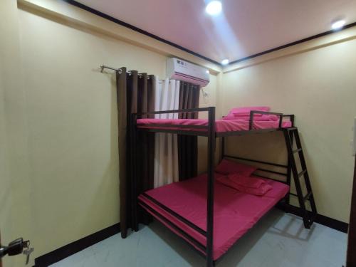 Bantay Apartment | Pet-Friendly 8-Pax Jumong's Transient Inn - Guest Rated: 10/10