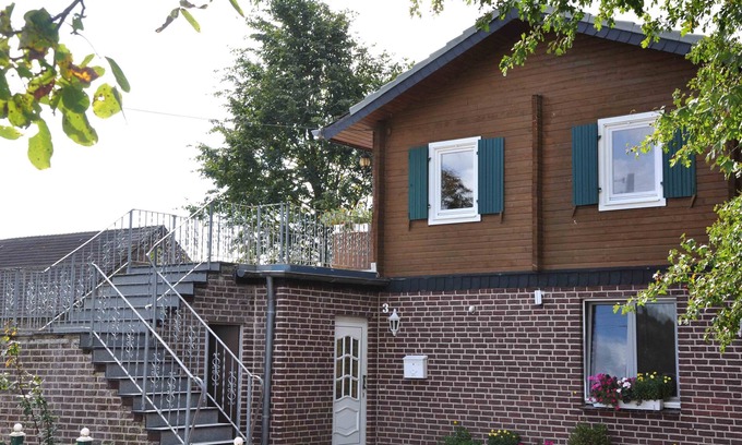 Xanten Cottage | Spacious Holiday Home for 8, Near Xanten with Pool & Spa