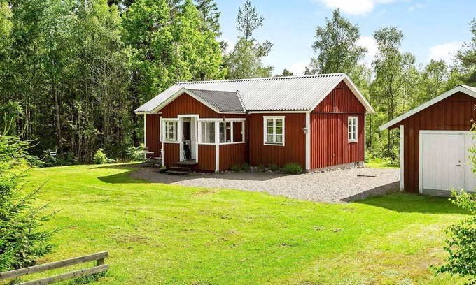 Orkelljunga Municipality House | Perfect Holiday Home for 8 in Skånes Fagerhult