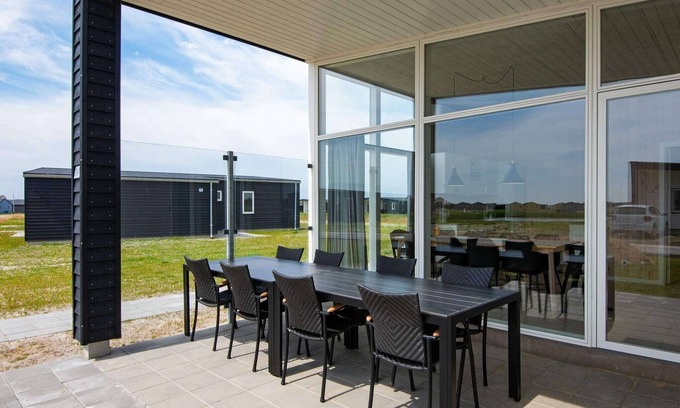 Sondervig House | Spacious 8-Person Holiday Home in Beautiful Ringkøbing