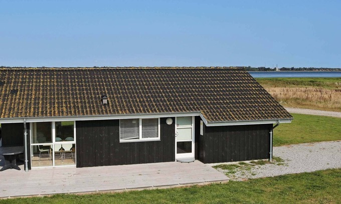 Egense House | Spacious 8-Person Holiday Home with Ocean View in Storvorde