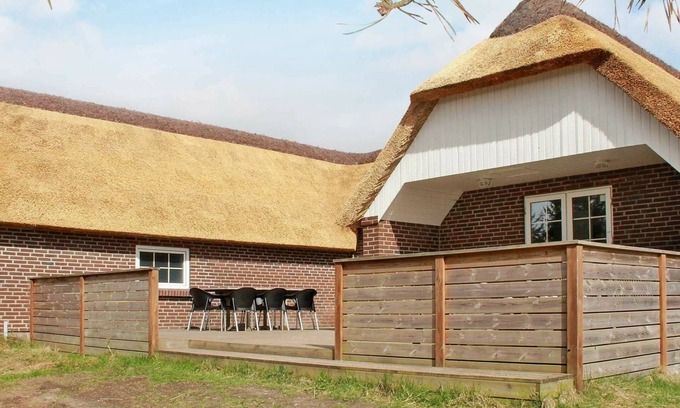 Blavand House | Spacious 8-Person Holiday Home in Blåvand with Spa