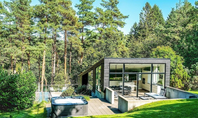 Femmøller House | Ideal 8-Person Holiday Home in Ebeltoft with Great Amenities