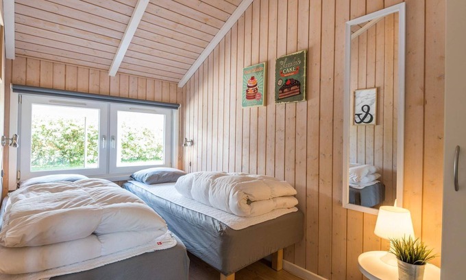 Falen House | Spacious 8-Person Holiday Home in Hemmet with Spa