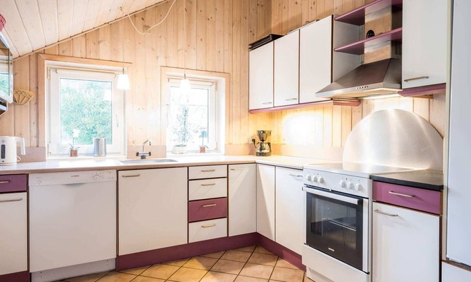 Bork Havn House | Spacious 8-Person Holiday Home with Ocean View in Hemmet