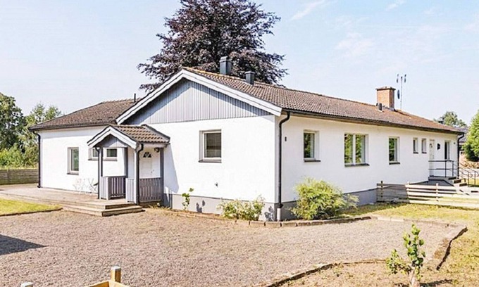 Yngsjo House | Spacious 8-Person Holiday Home in Yngsjö - Pet Friendly