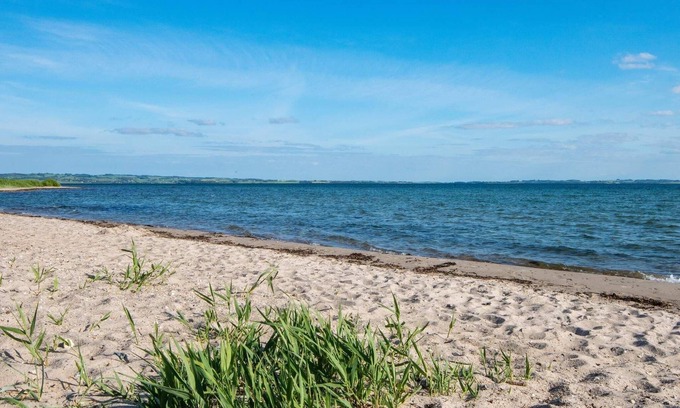 Ronde House | Ideal 8-Person Holiday Home with Oceanfront Views