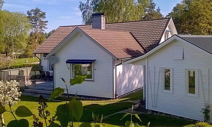 Lerum House | Ideal Holiday Home for 8 in Lerum - Family Friendly Stay