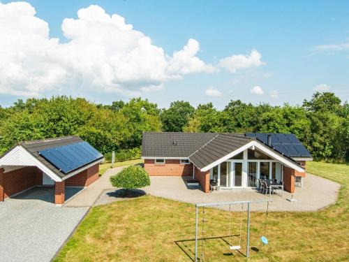 Jegum House | Family-Friendly Retreat at Holiday Home Oksbøl LXXXII