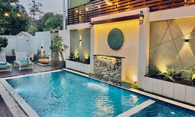 Kudapaduwa Hotel | Budget-Friendly 8 Plus Motels with Oceanfront Views