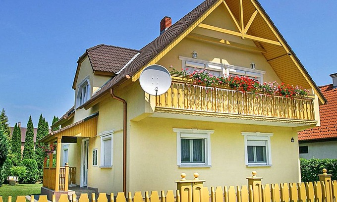 Balatonmariafurdo House | Spacious 2-Bedroom House for Up to 5 Guests