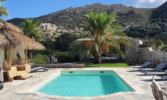 Lumio House | Idyllic Retreat with Pool, Spa & Breathtaking Ocean Views