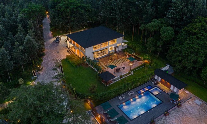 Vastare Resort | Spacious 80 m² Resort with Pool for 4 Guests – Guest Rated 9/10