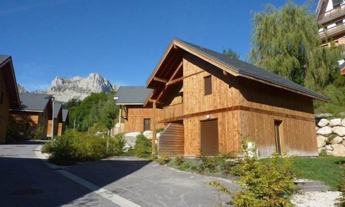Gresse-en-Vercors Condo | Perfect Getaway: Cozy Apartment with Sauna & Spa Access