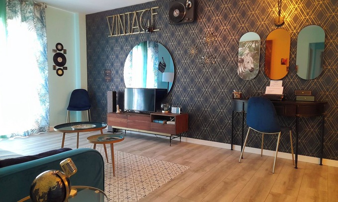 Alhaurin de la Torre Apartment | 8s Loft Vintage with Ocean View & Free Parking Near Airport