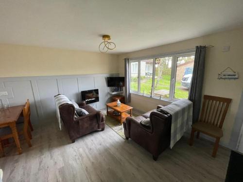 Saint Breward Ski Chalet | Explore 81 Hengar Manor: Your Ideal Family Getaway