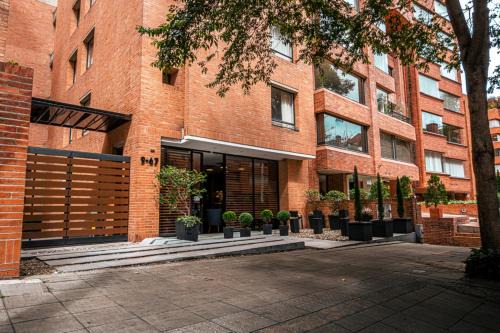 La Cabrera Hotel | Explore 84 DC Bogotá: A 4-Star Pet-Friendly Retreat