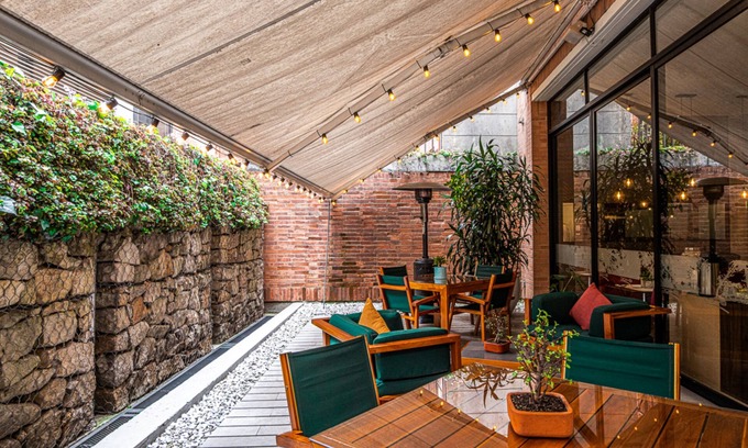 La Cabrera Hotel | Inviting 4-Star Stay at 84DC with Spa & Breakfast Options
