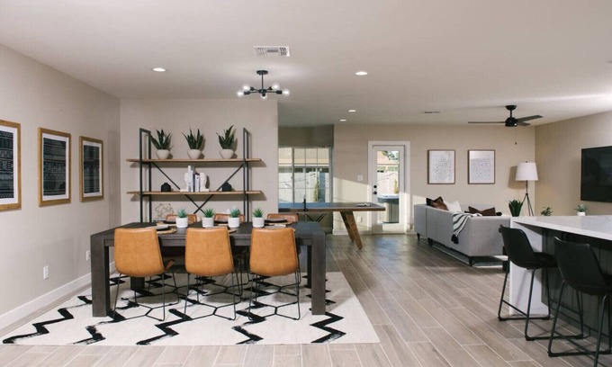 Park Scottsdale One House | Elegant Rental in Old Town with Hot Tub & Pool Access