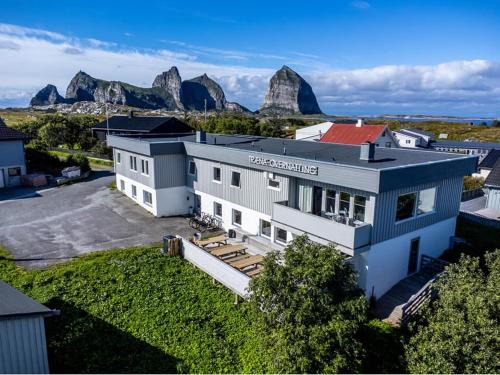 Traena Hotel | 8770 Træna