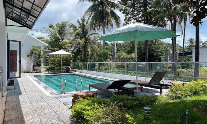 Phu Quoc Hotel | Guest Rated 10/10: 88 Bungalow Phu Quoc with Pool & Breakfast
