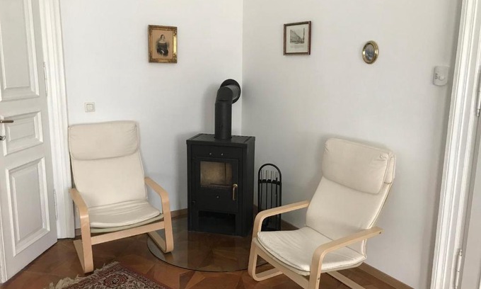 Erdberg Apartment | Spacious 88m² Apartment with Oceanfront Views & High Rating