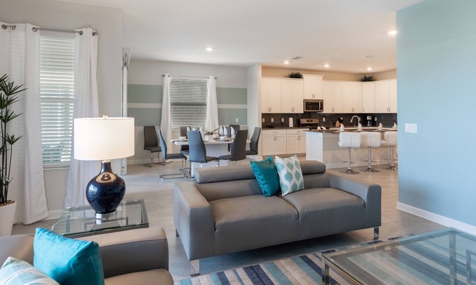 Davenport House | Discover The Retreat at ChampionsGate: Family-Friendly Escape