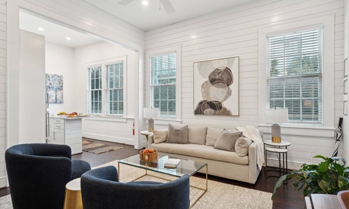 Downtown Charleston House | Explore Alexander Wilson House with Pool & Pet-Friendly Stay