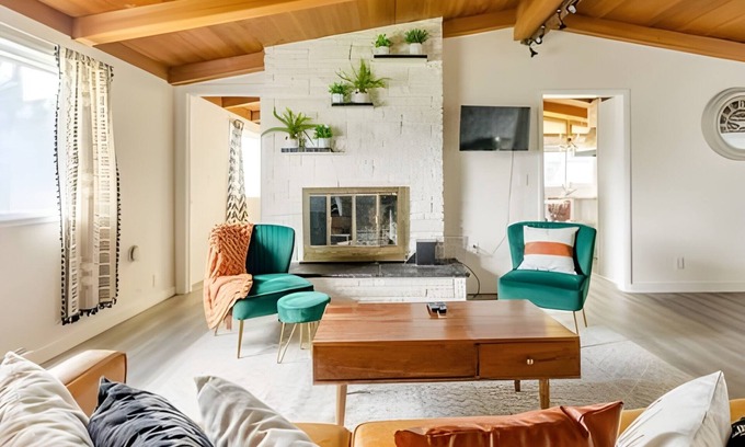 SeaTac House | Family-Friendly Getaway at Serene Retreat by SeaTac Airport