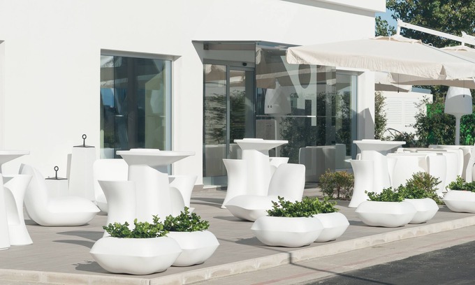 Lecce Hotel | Discover 8Piuhotel: Top-Rated Stay with Spa & Dining