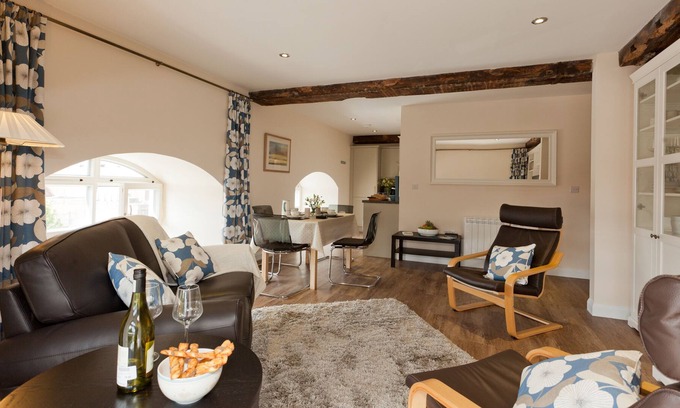 Berwick-upon-Tweed Apartment | 9, ARCHES APARTMENT at the centre of BERWICK upon TWEED